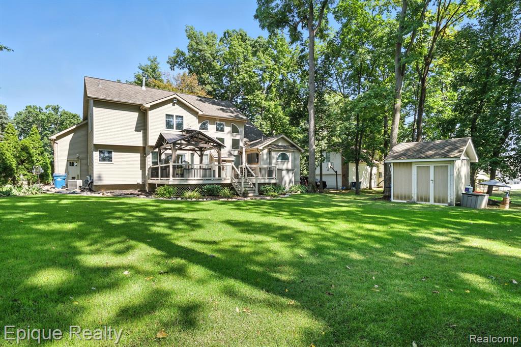 9446 Fair Oaks Drive