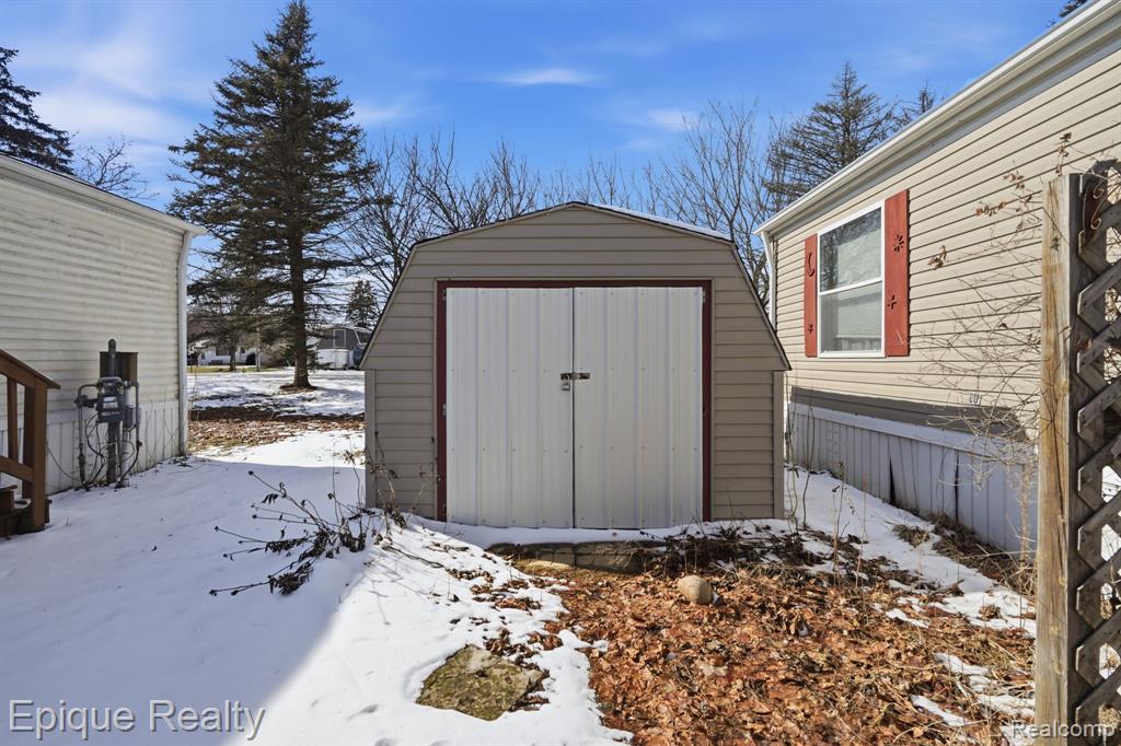 271 Lovell Court