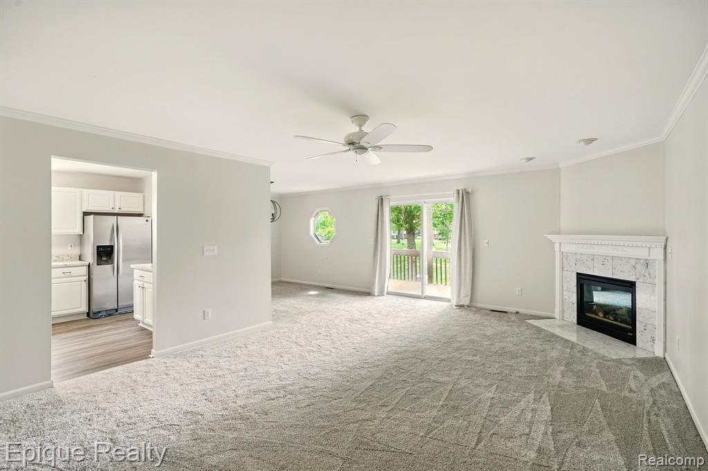 4977 Oak Hill Drive