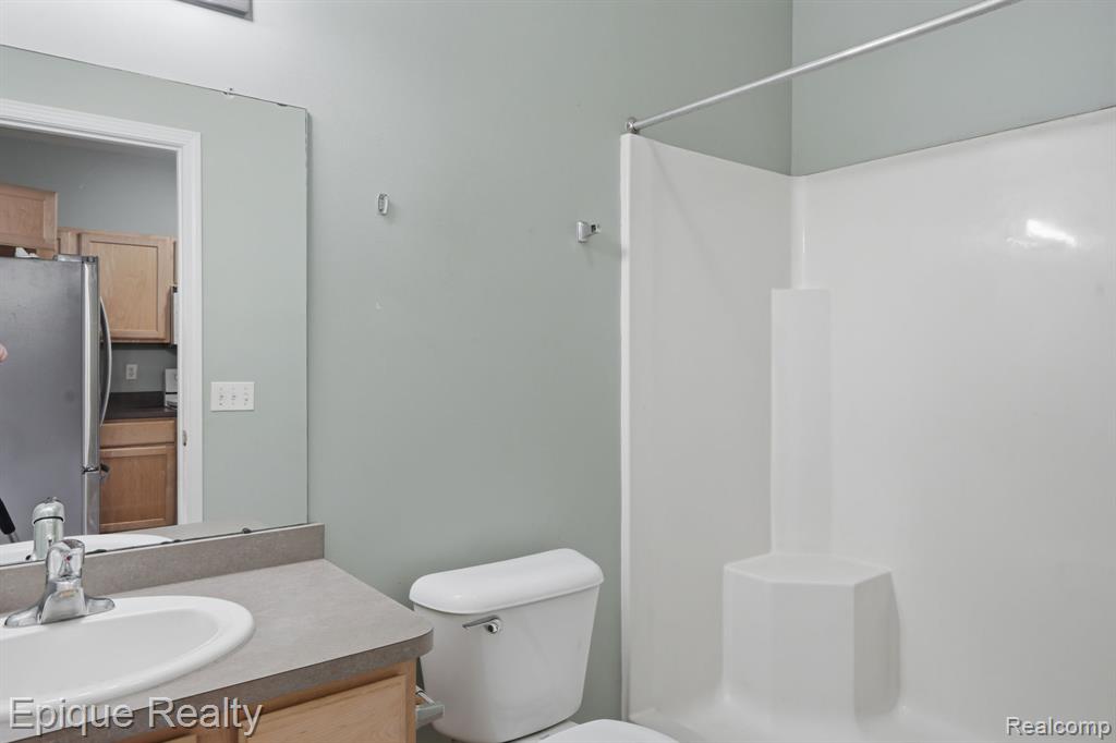 2206 Knotty Pine Trail