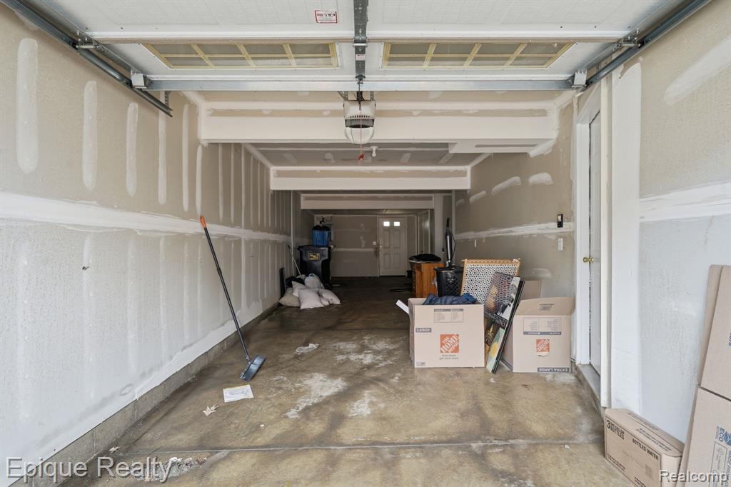 2206 Knotty Pine Trail