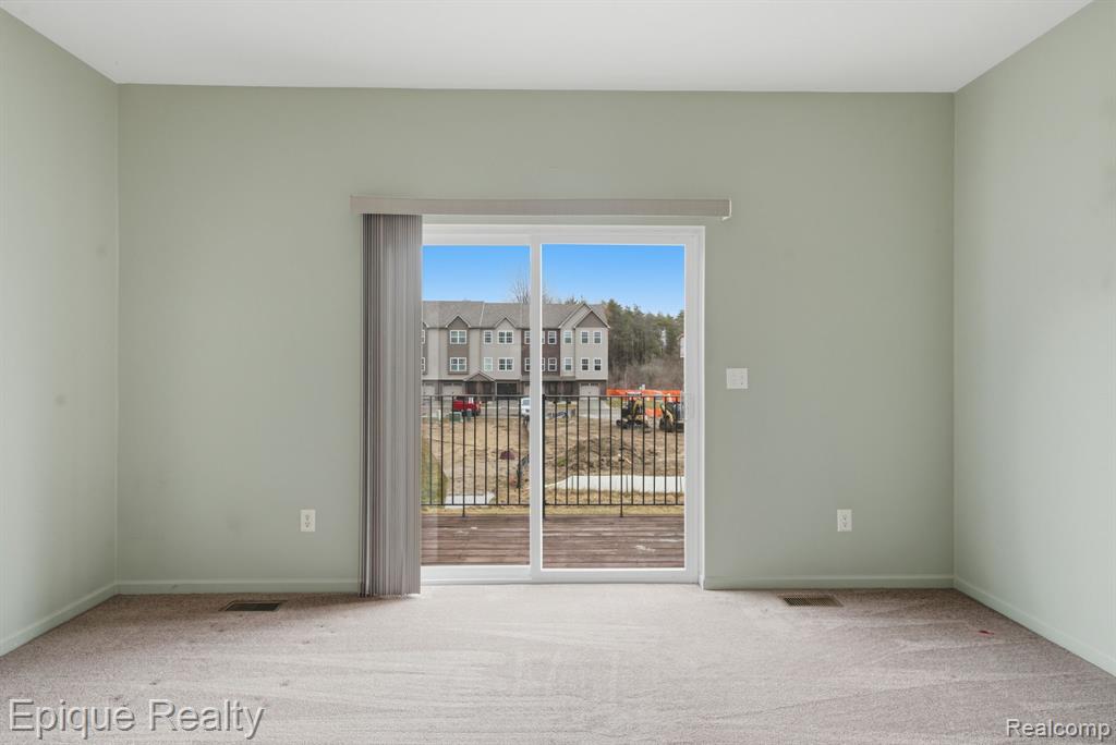 2206 Knotty Pine Trail