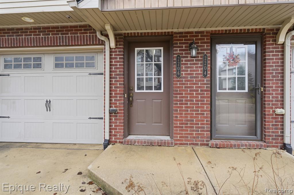 2206 Knotty Pine Trail