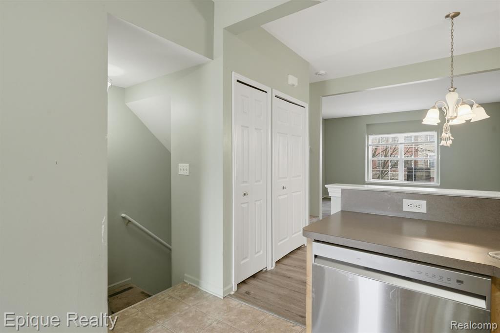 2206 Knotty Pine Trail
