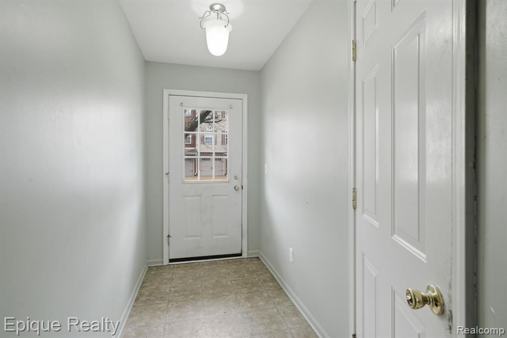 2206 Knotty Pine Trail