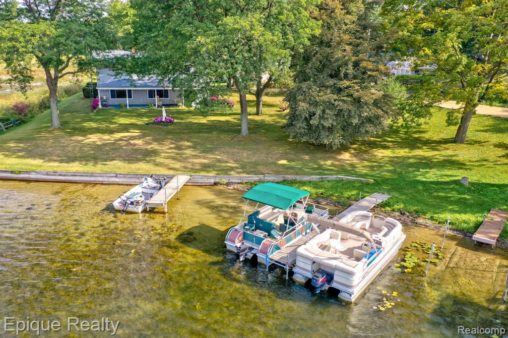 1422 E Barnes Lake Road