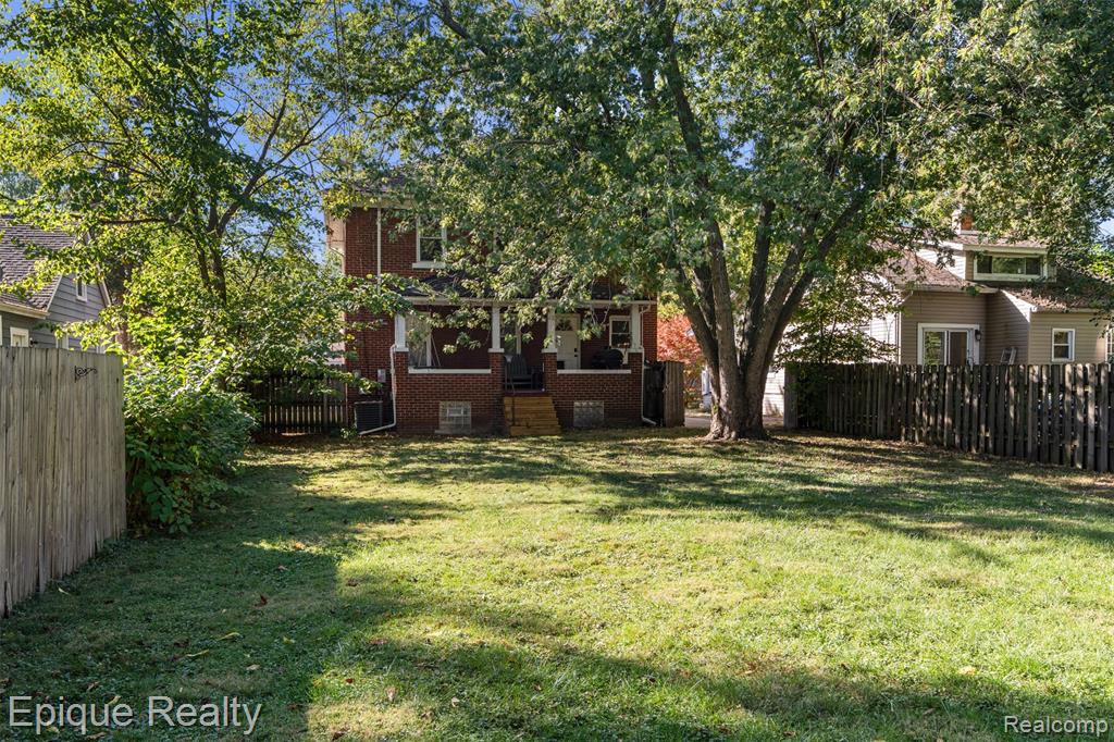 261 E Webster Street