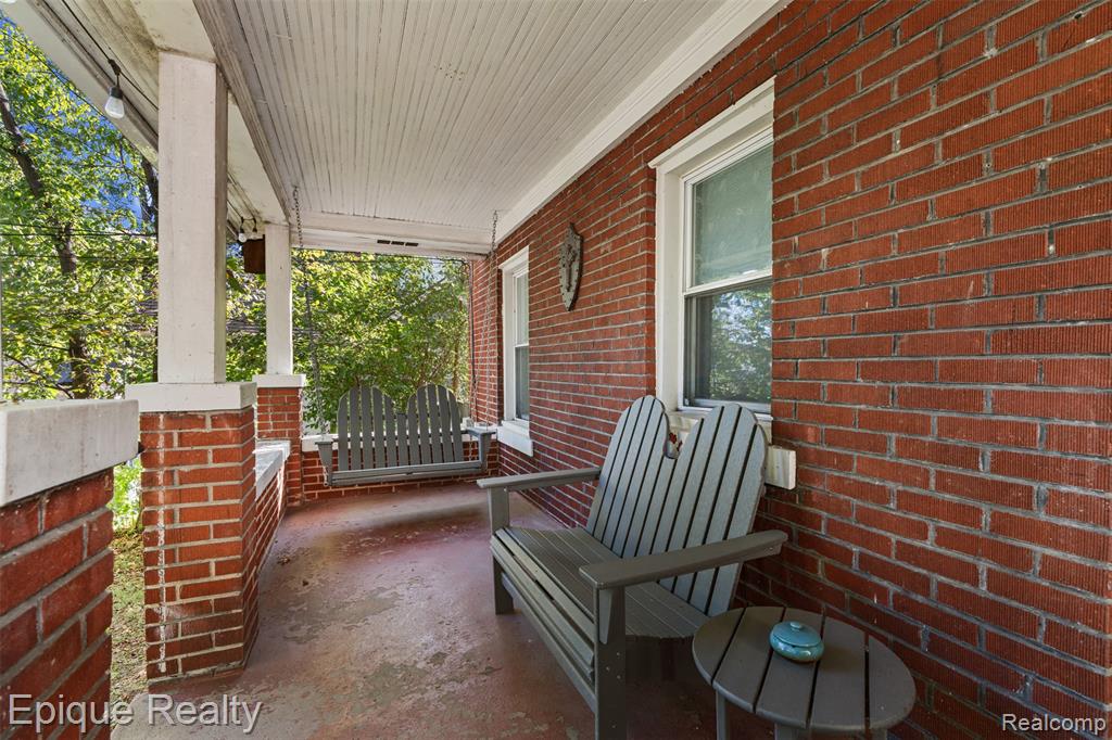 261 E Webster Street