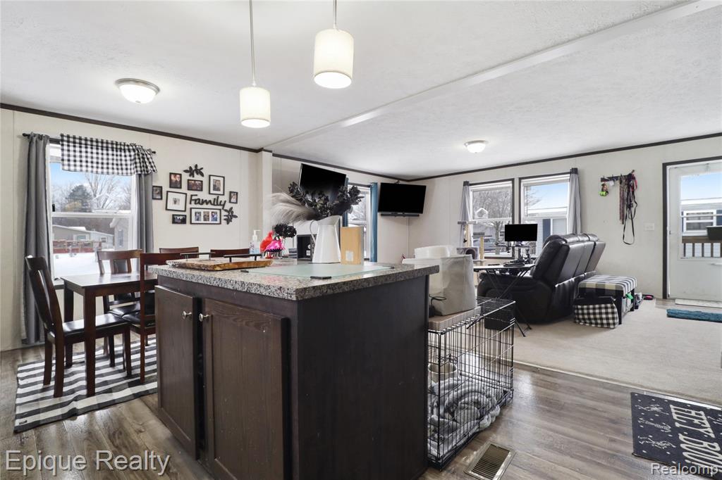 2068 Cedar Circle