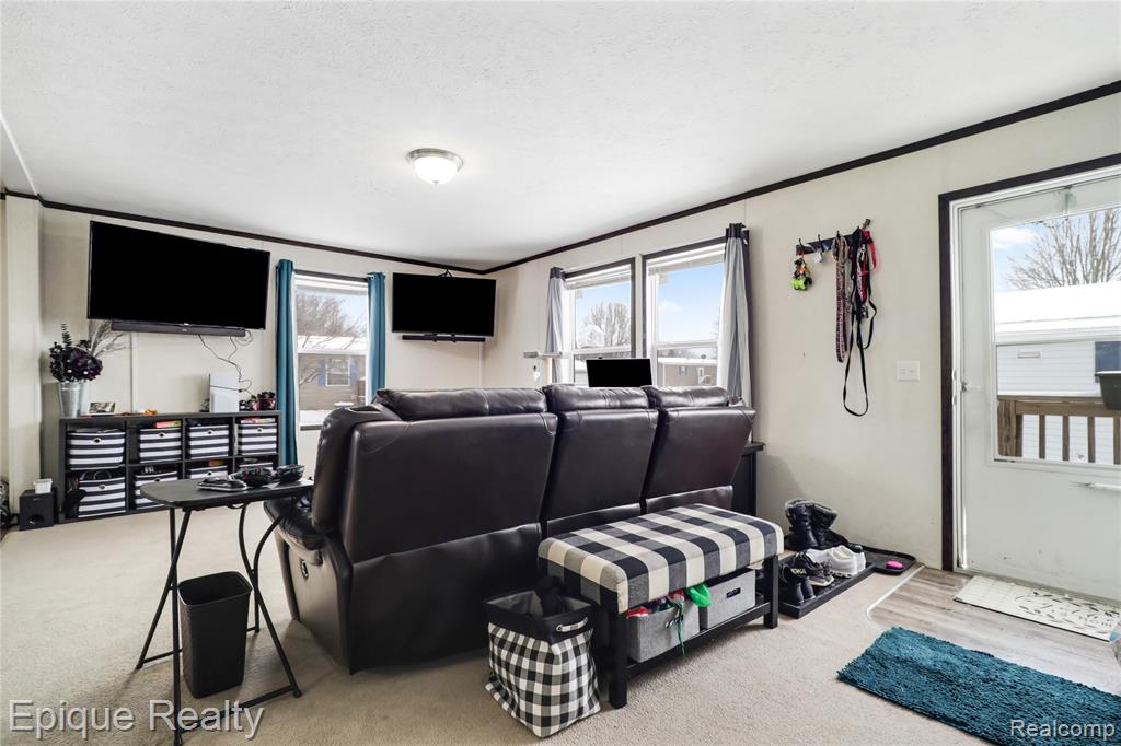 2068 Cedar Circle