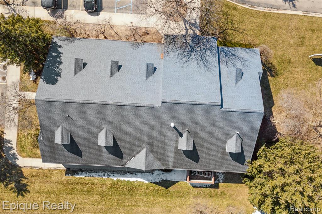 1425 S Graham Road