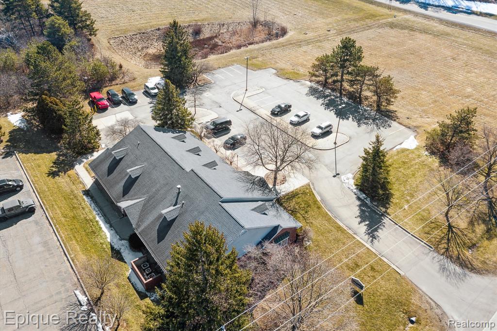 1425 S Graham Road