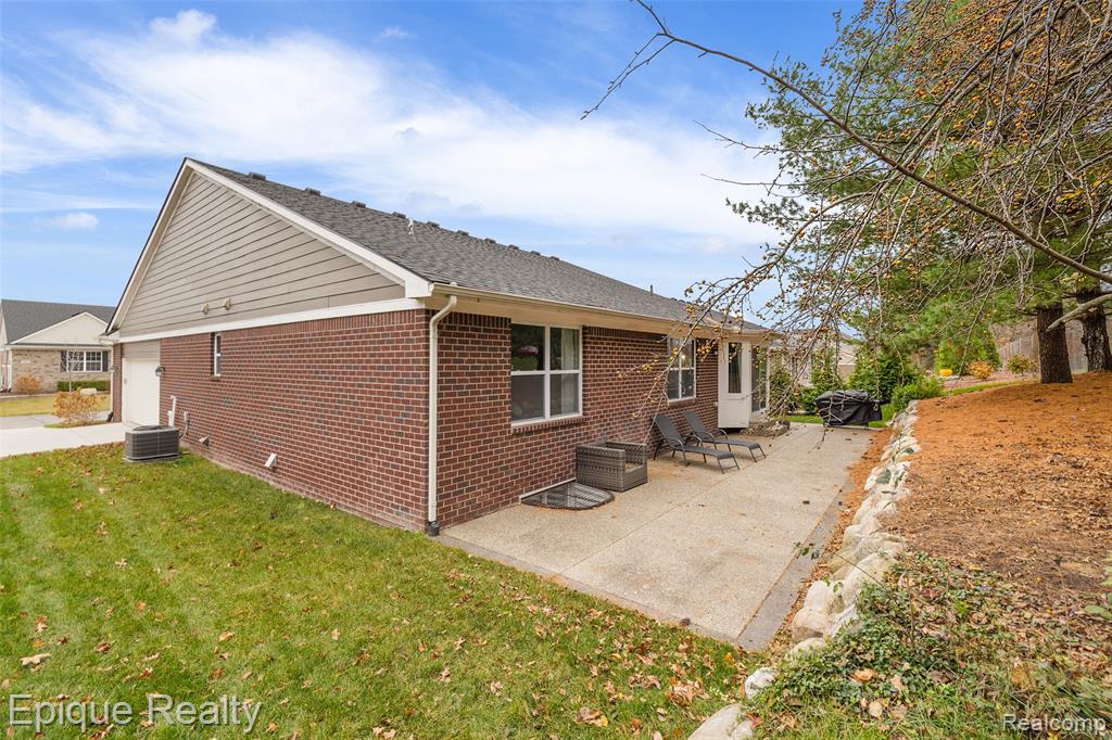 86 Crosbie