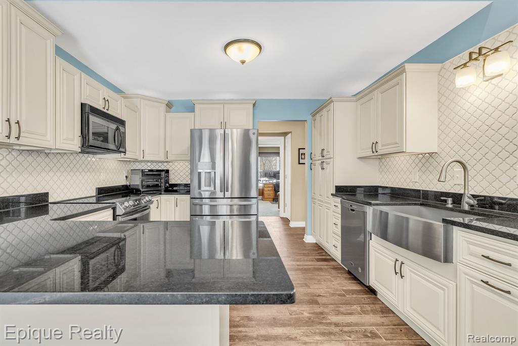 8459 Cranbrook Drive