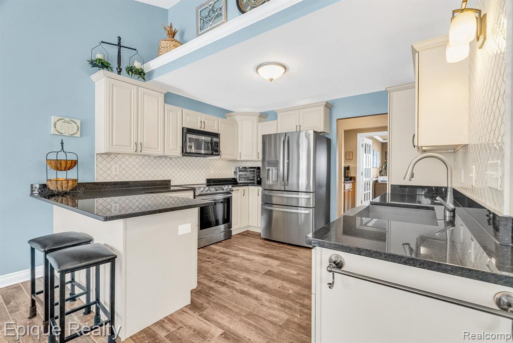 8459 Cranbrook Drive