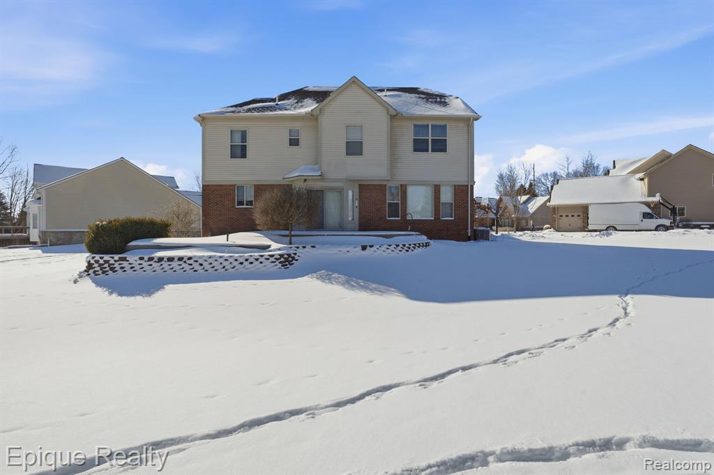 1030 Woodside Court