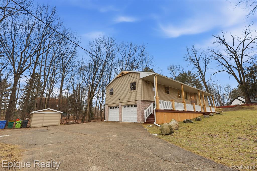 4563 Clifford Road