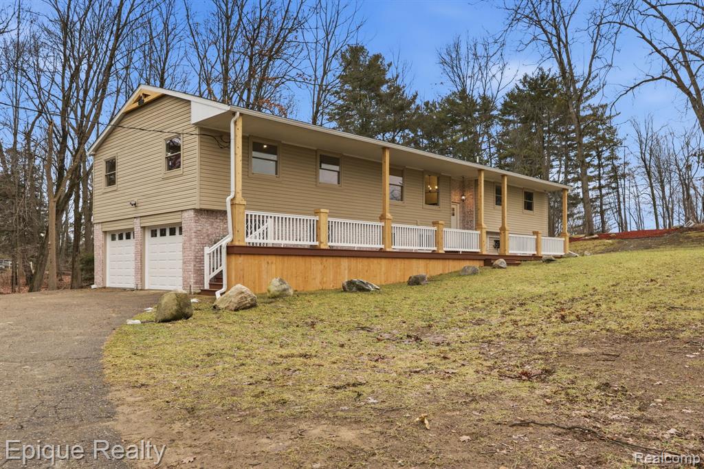 4563 Clifford Road