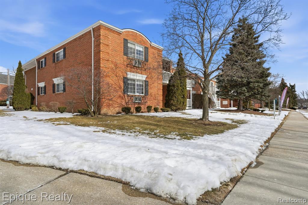 2400 Parmenter Boulevard # 202