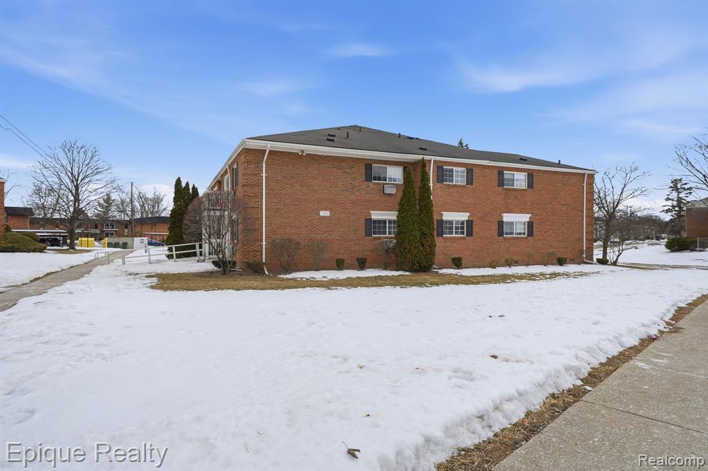2400 Parmenter Boulevard # 202