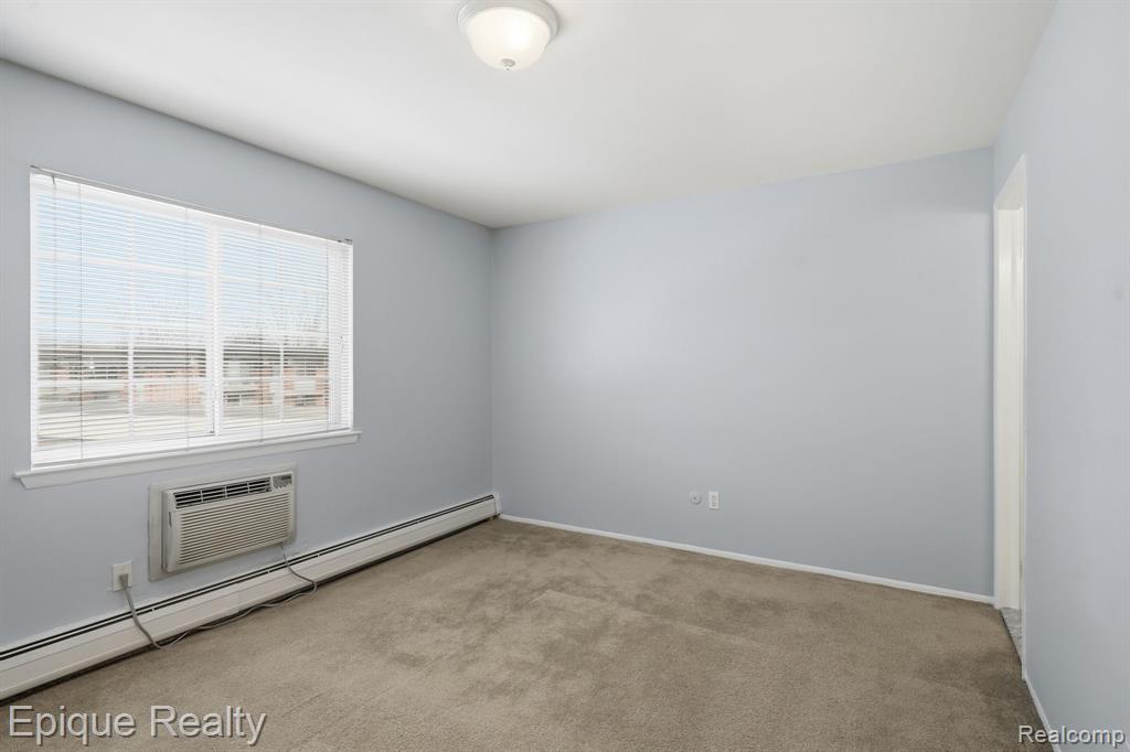 2400 Parmenter Boulevard # 202