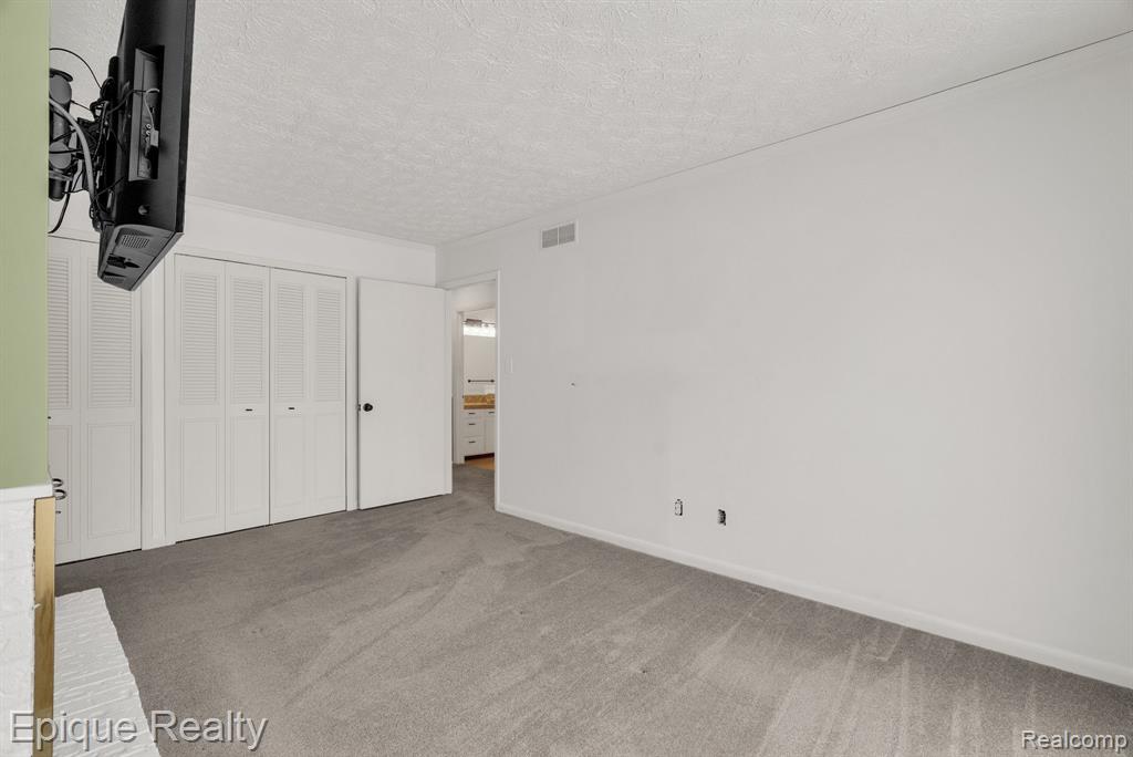 1034 Normandy Terrace Drive