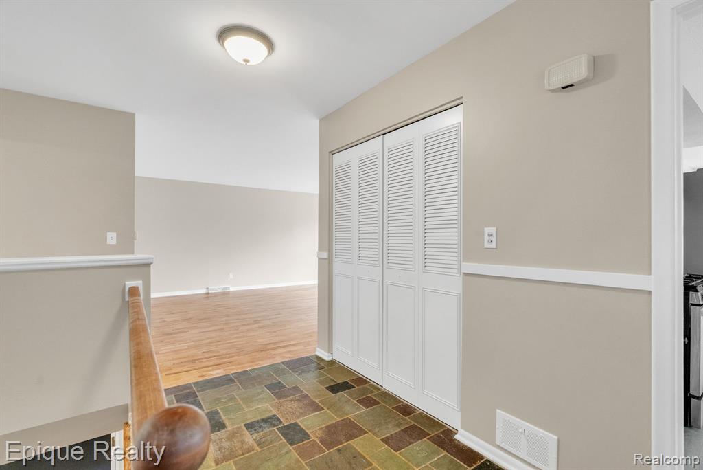 11325 Woodbridge Drive