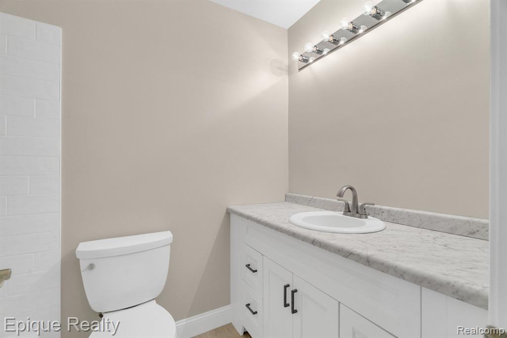 11325 Woodbridge Drive