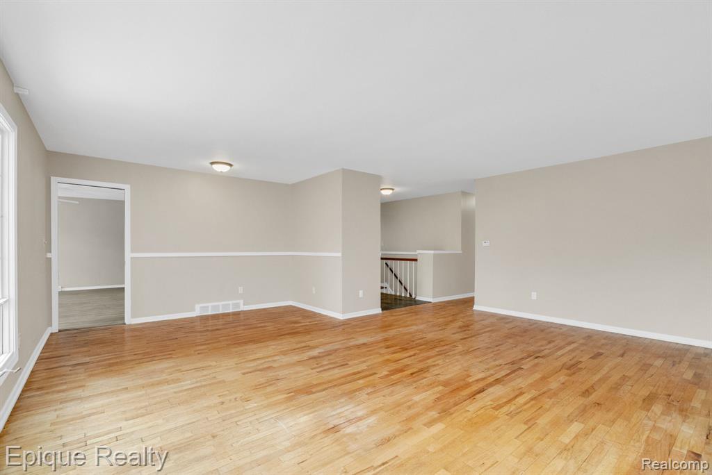 11325 Woodbridge Drive