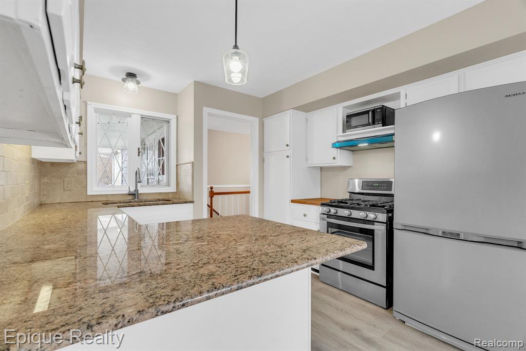 11325 Woodbridge Drive