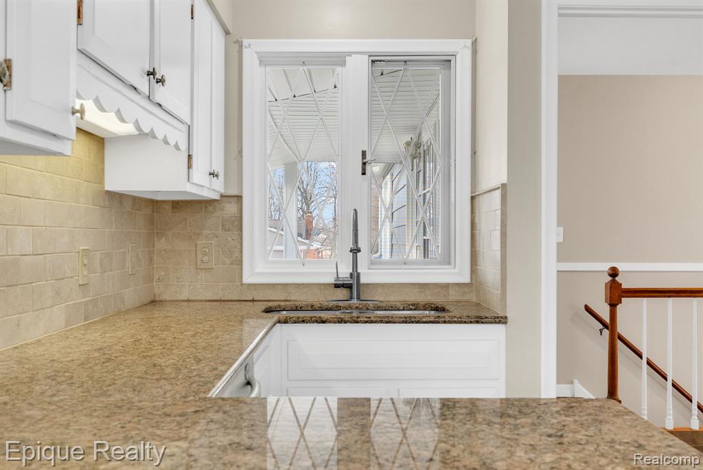 11325 Woodbridge Drive