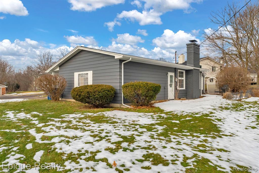 11325 Woodbridge Drive