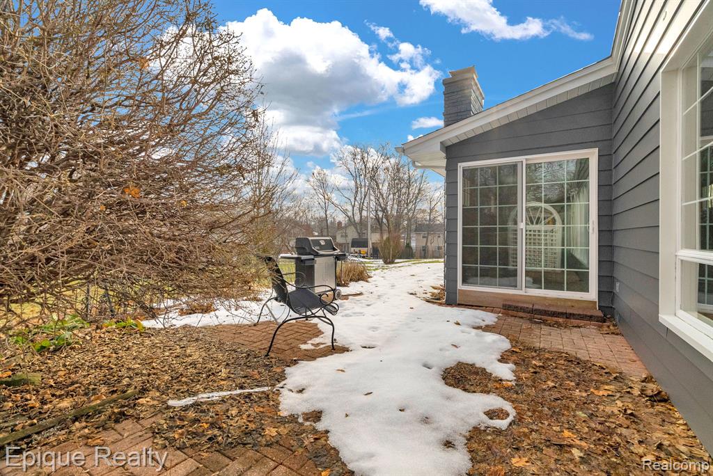 11325 Woodbridge Drive