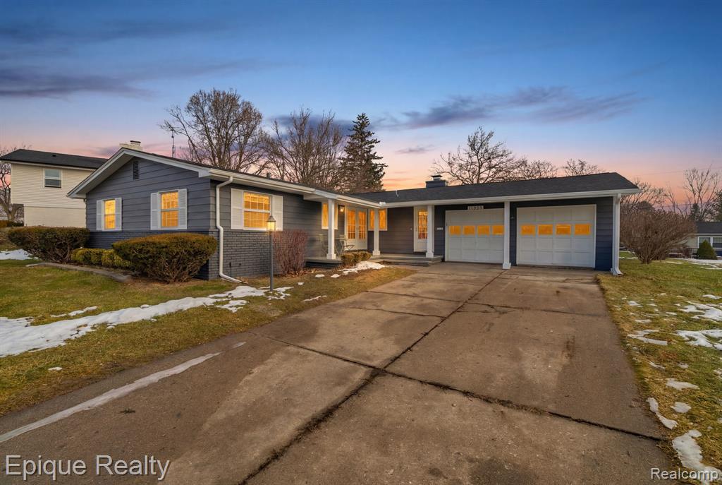 11325 Woodbridge Drive
