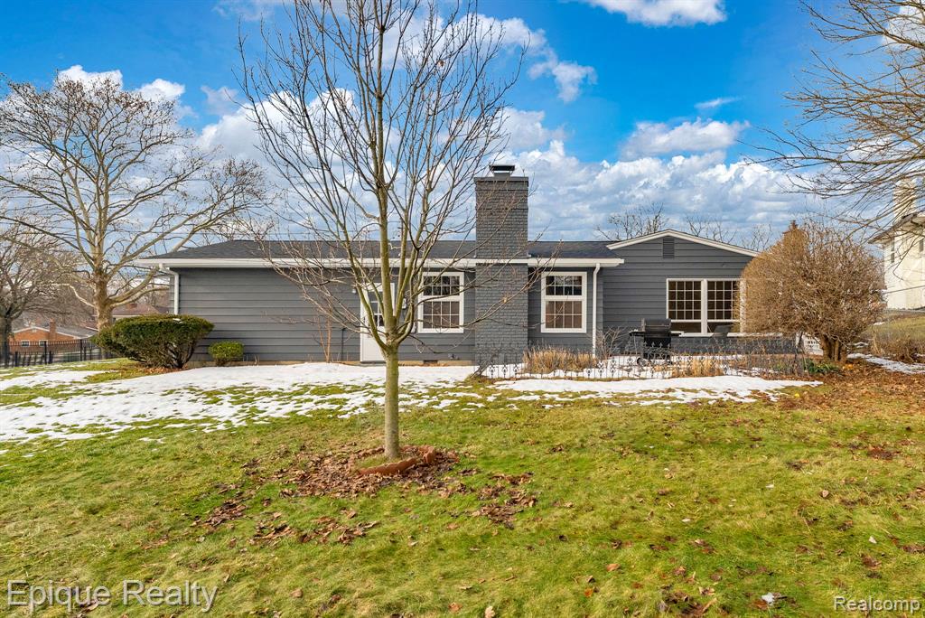 11325 Woodbridge Drive