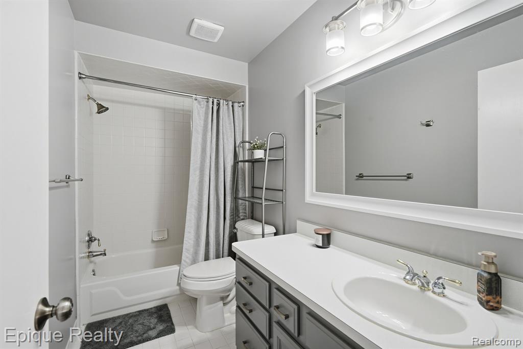 20080 Levee Court