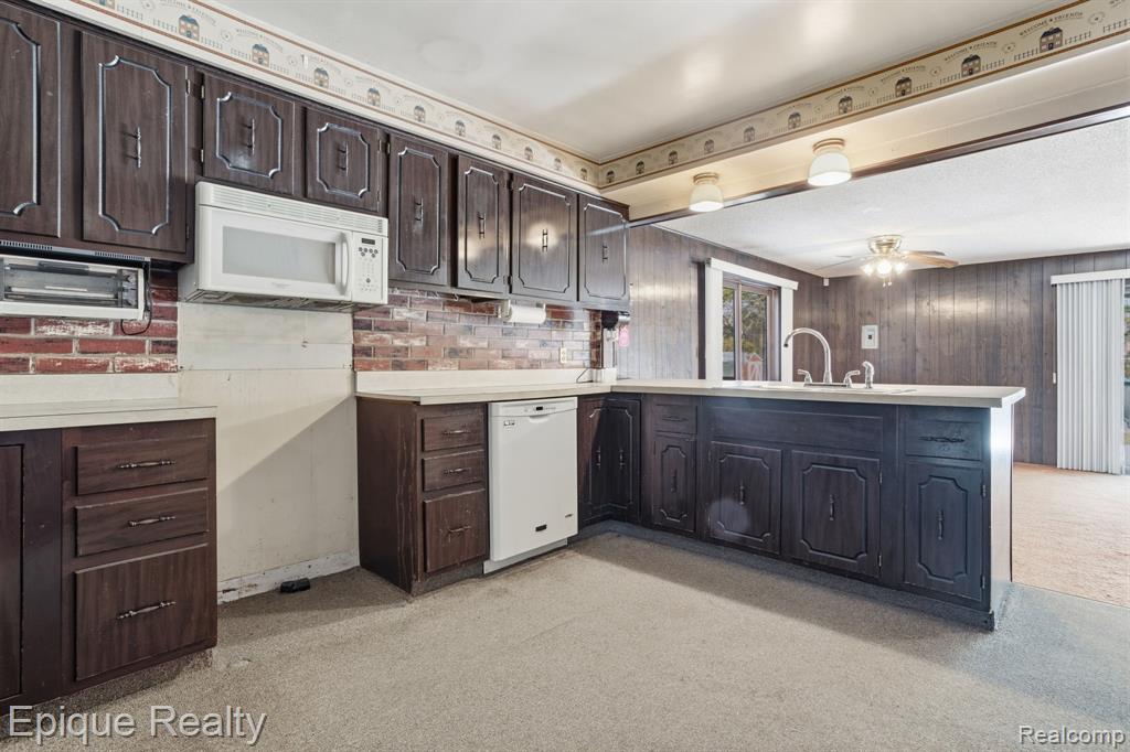 2480 Brownwood Drive