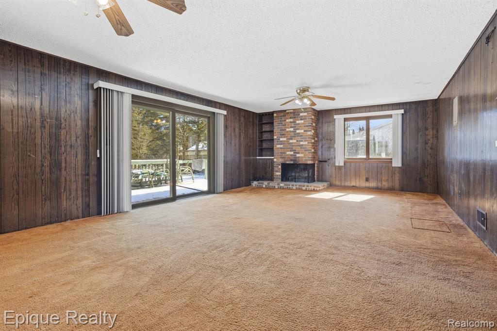 2480 Brownwood Drive
