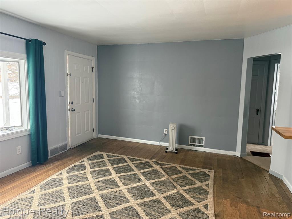 2468 Fernwood