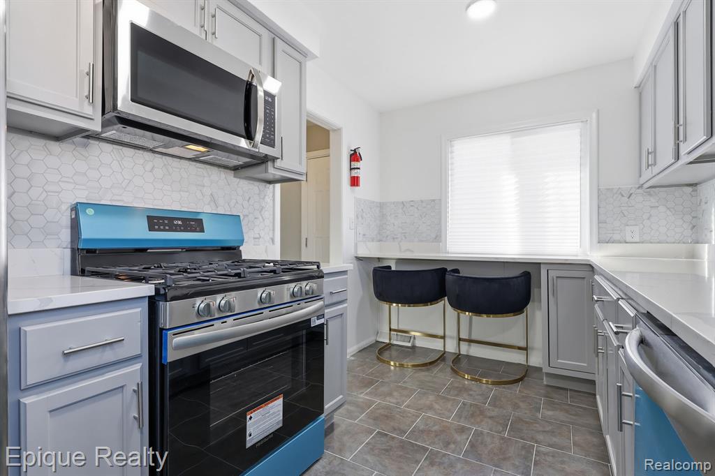 12801 Sterling Court
