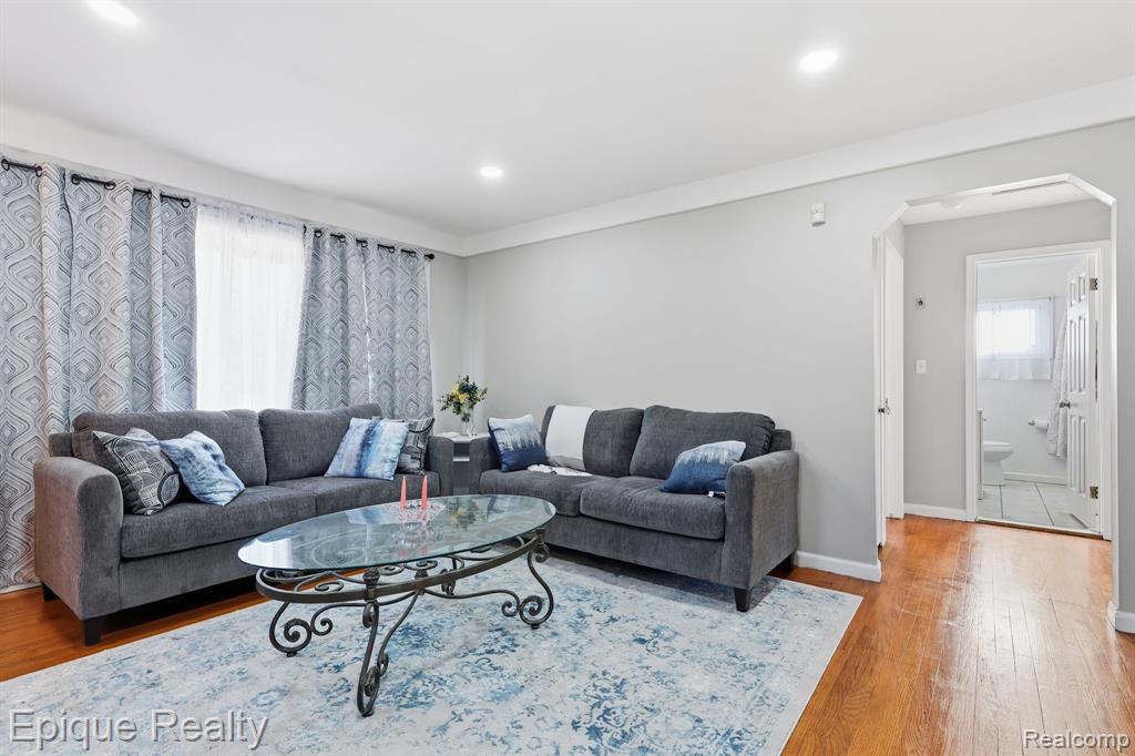 12801 Sterling Court