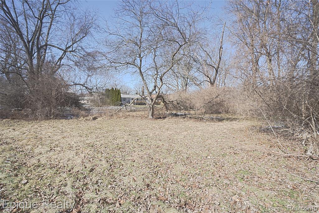 211 W Warner Avenue