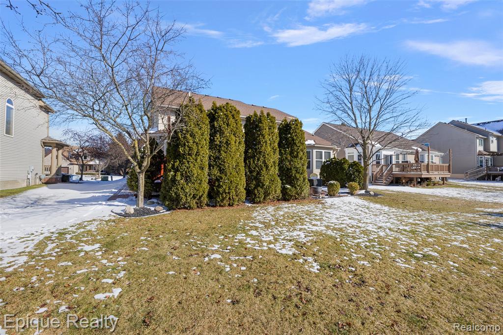 270 Derby Lane