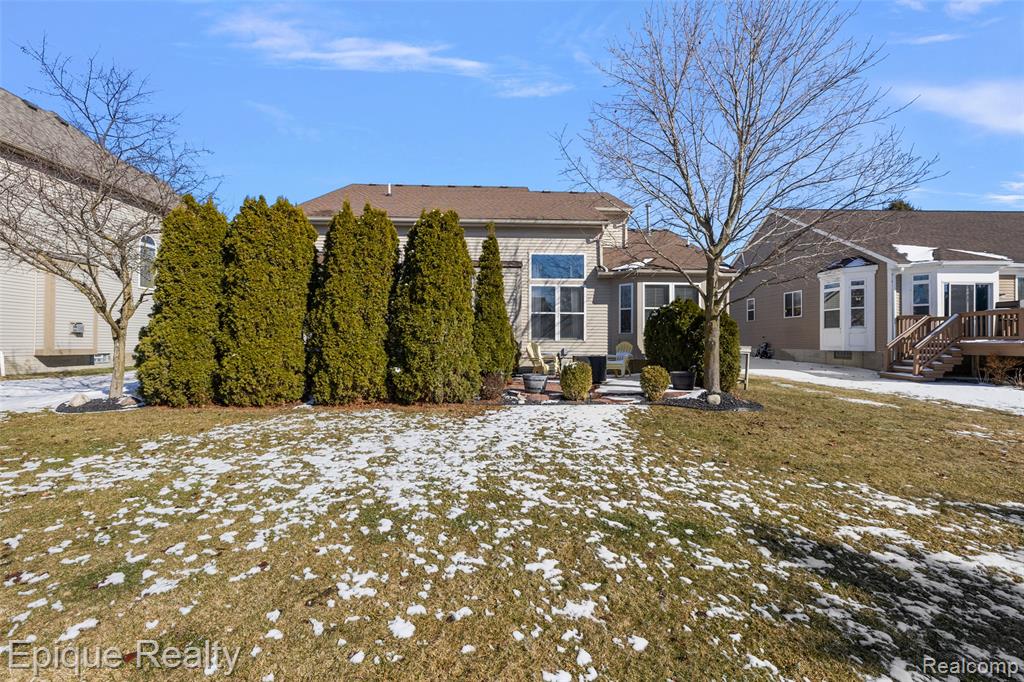 270 Derby Lane