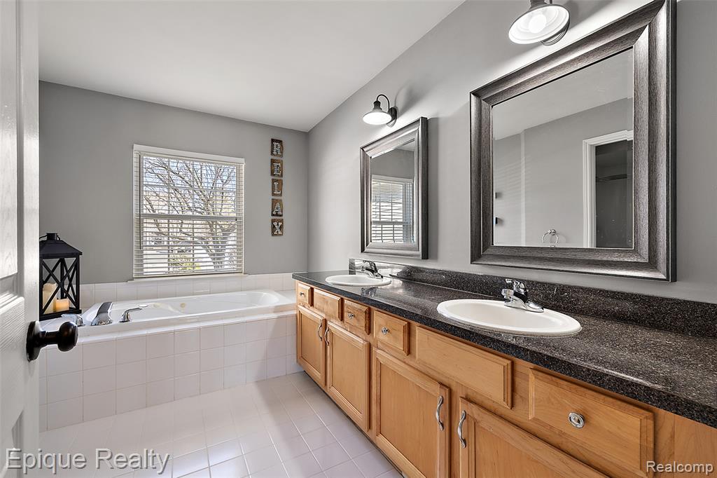 270 Derby Lane