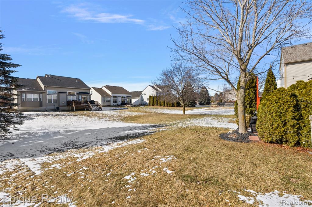 270 Derby Lane