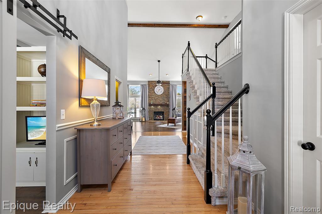 270 Derby Lane