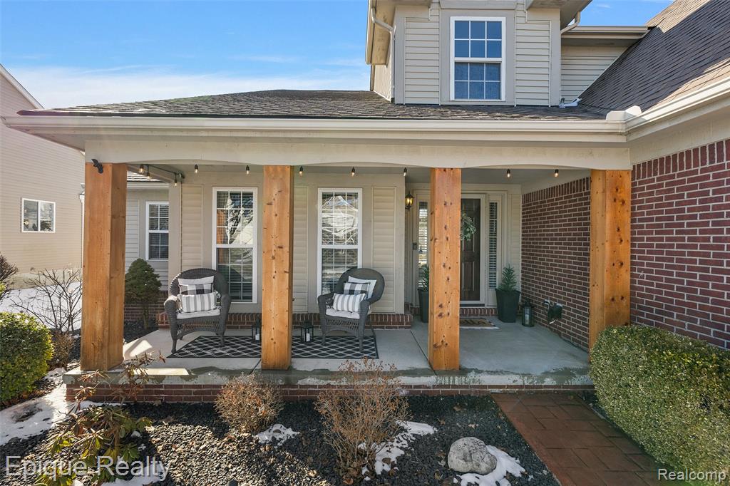 270 Derby Lane