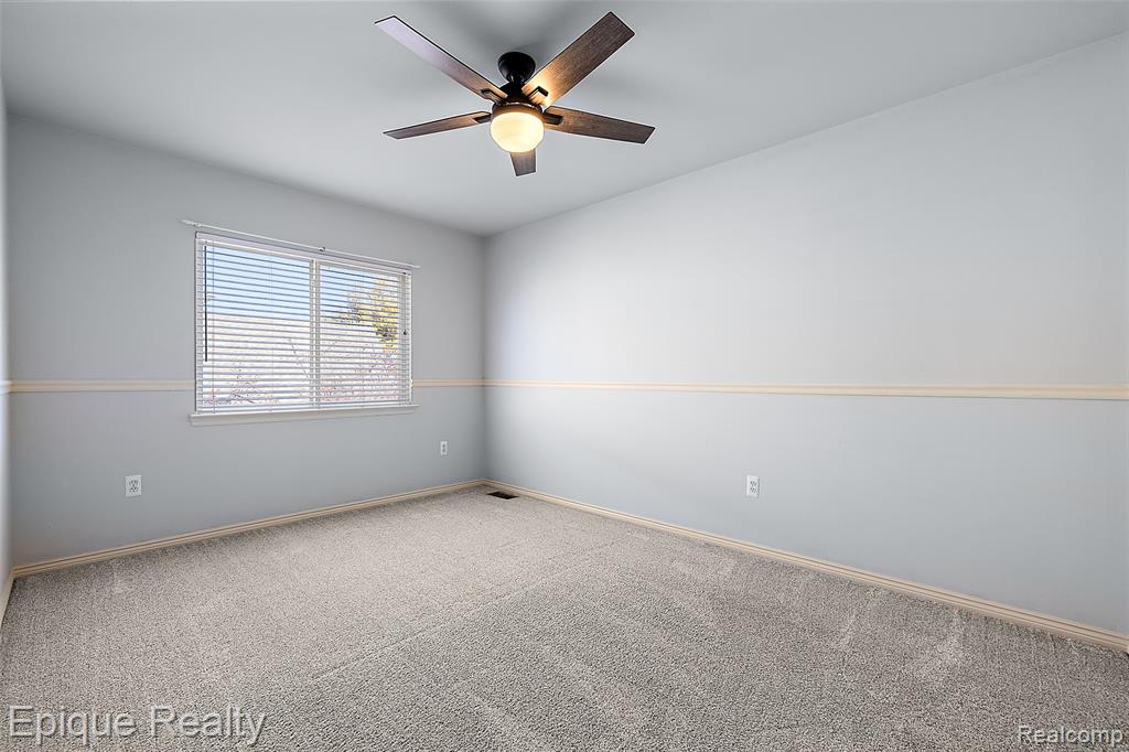 270 Derby Lane