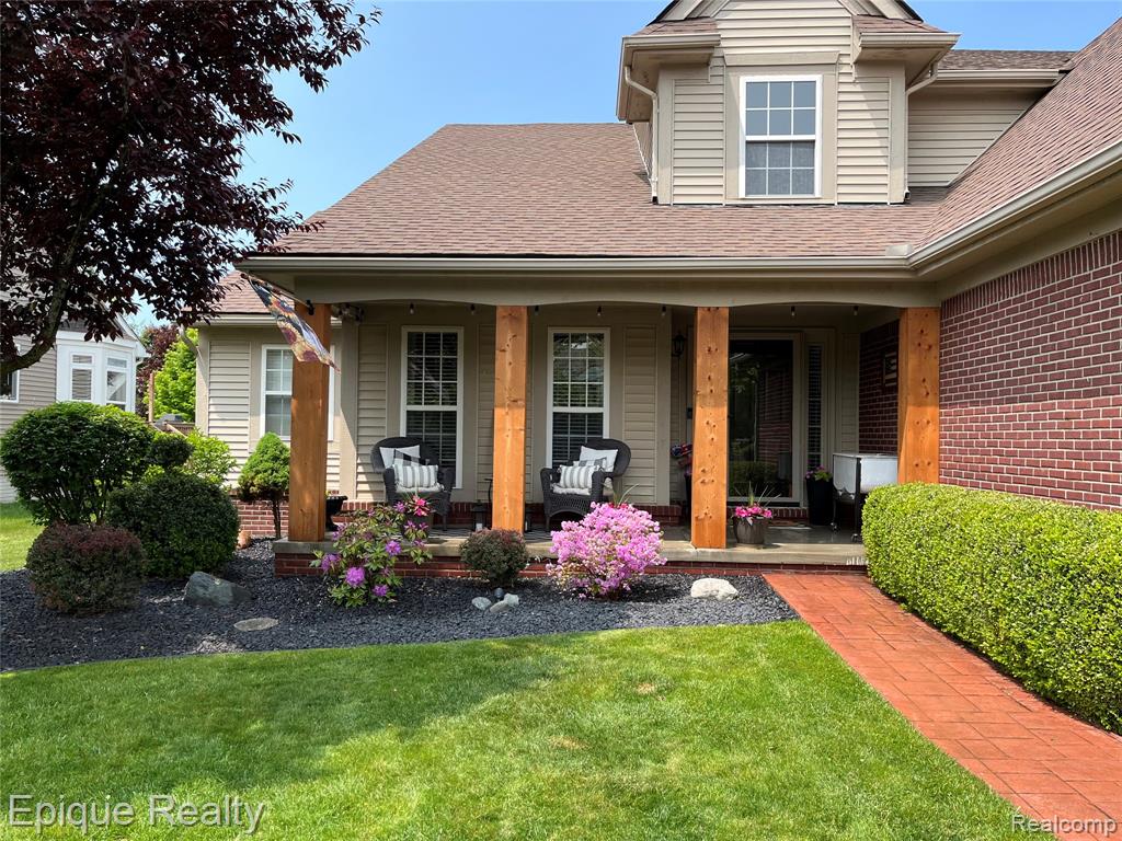 270 Derby Lane